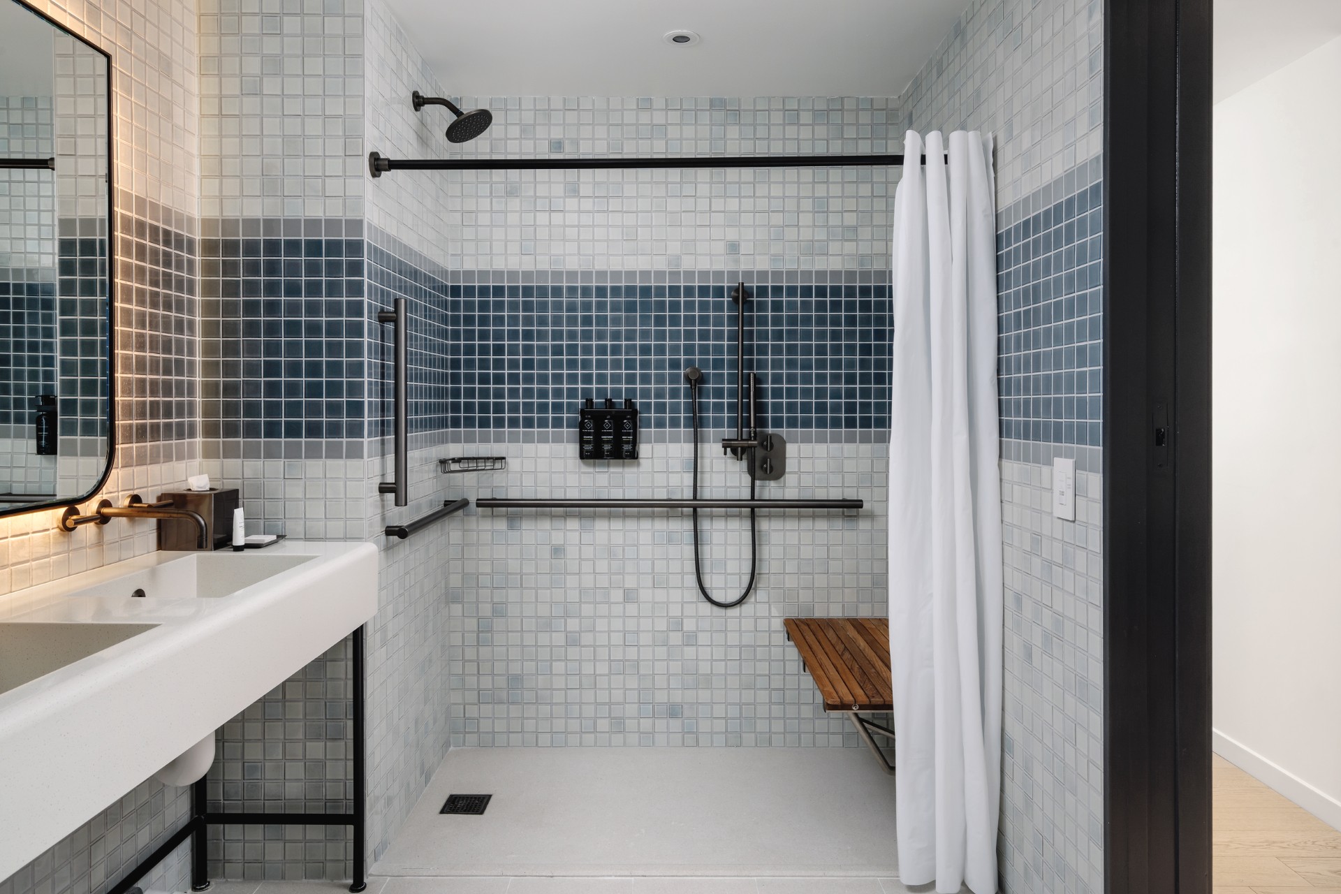 Accessible King Terrace - Image 2