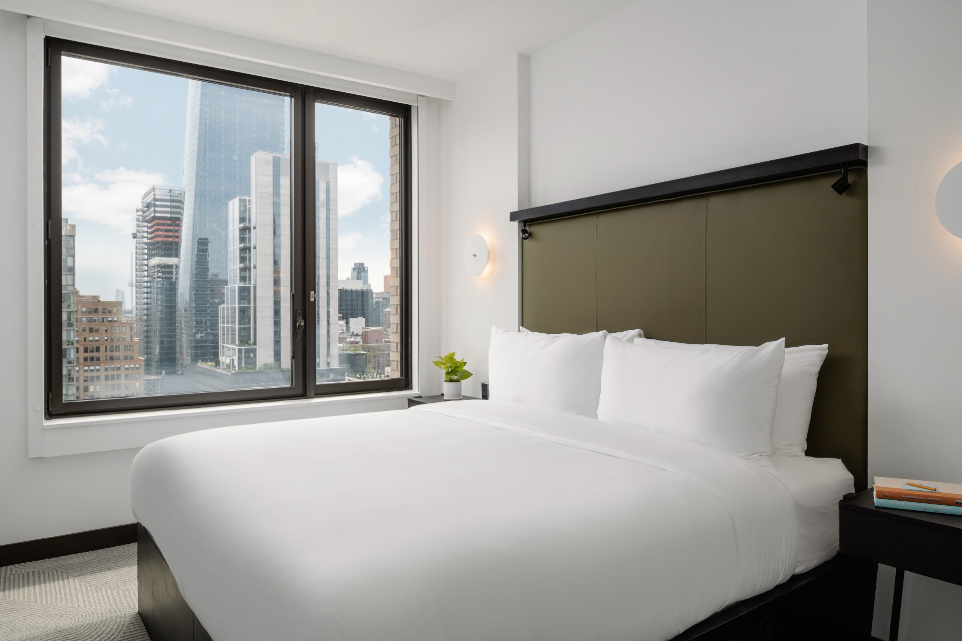Arlo Suite - Image 3